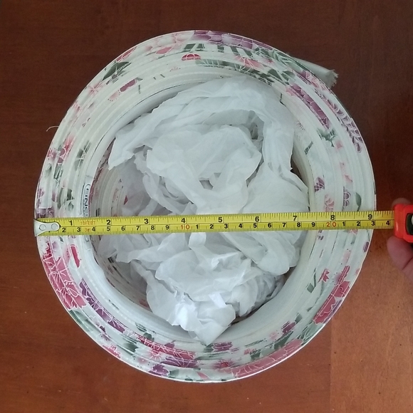 Pretty floral hat - Picture 5 of 7